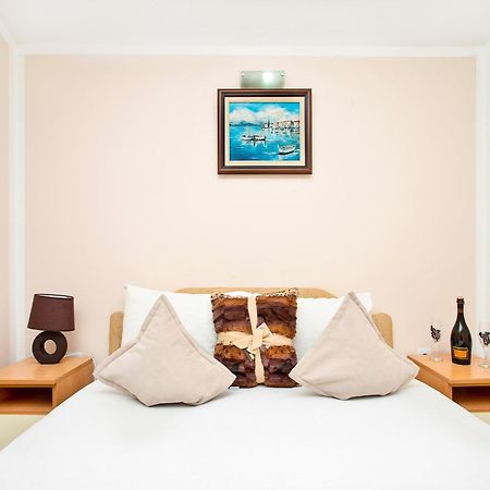 Apartments Mik5 - Famous Beach Jaz Budva Exterior foto