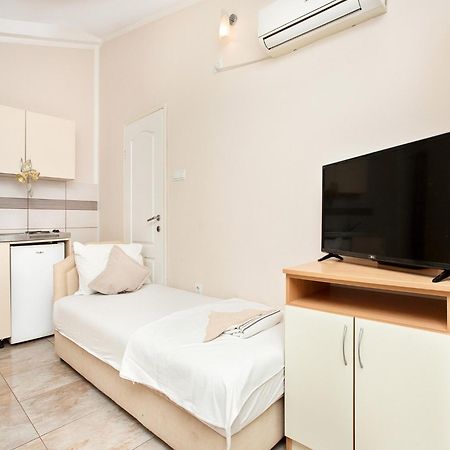 Apartments Mik5 - Famous Beach Jaz Budva Exterior foto