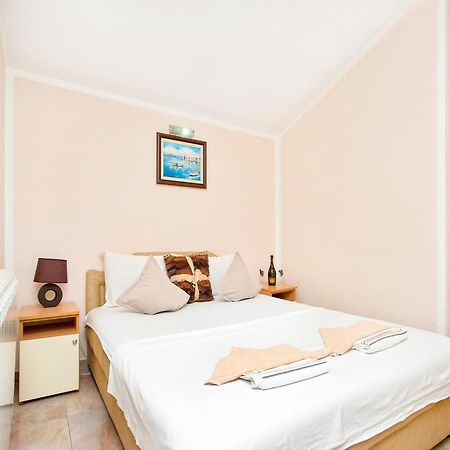 Apartments Mik5 - Famous Beach Jaz Budva Exterior foto